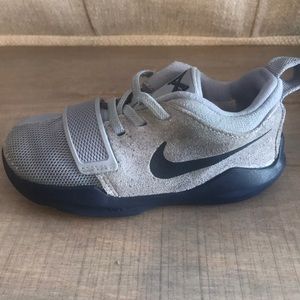 Paul George toddler Nike’s size 8